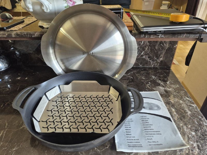 Чугунный вок Weber GBS со вставкой для приготовления на пару