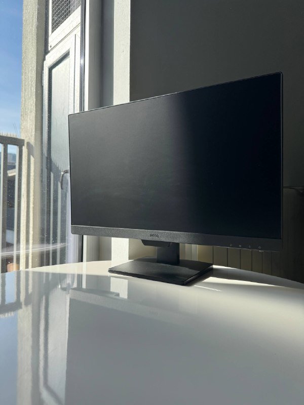 Монитор BenQ GW2490, стол Bofigo, вентилятор Deerma, зеркало Koopman, кресло Gaming chair RAZER LEGEND