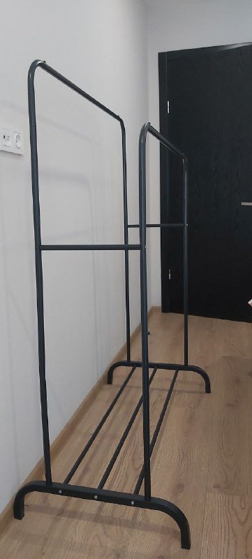 Двойная напольная металлическая вешалка