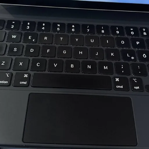 Apple Magic Keyboard для iPad Pro и iPad Air