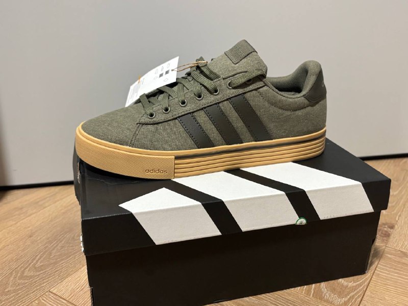 Кроссовки Adidas Daily 4.0 мужские, размер US 9 2