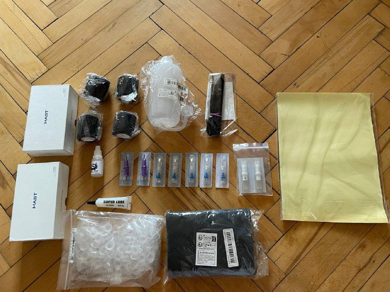 2 тату-машинки Mast, расходники для татуировок 9