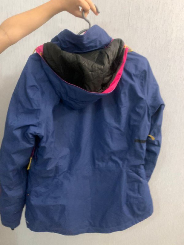 теплая чернильная куртка, горнолыжная куртка Salomon, черная ветровка зебра, бежевая стеганая куртка 5