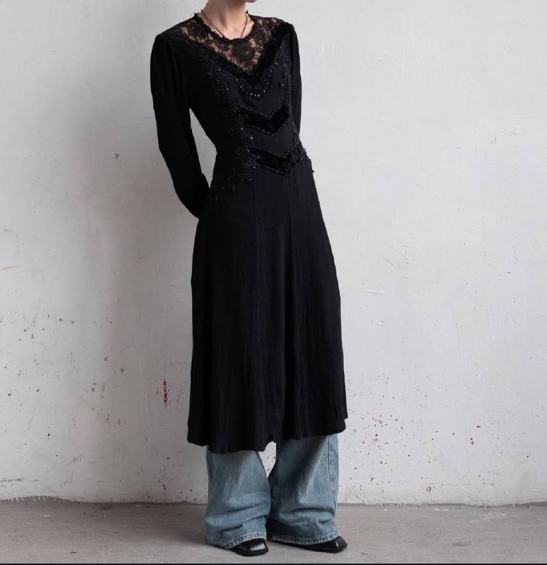 Платье женское из бархата с кружевом и пайетками 1