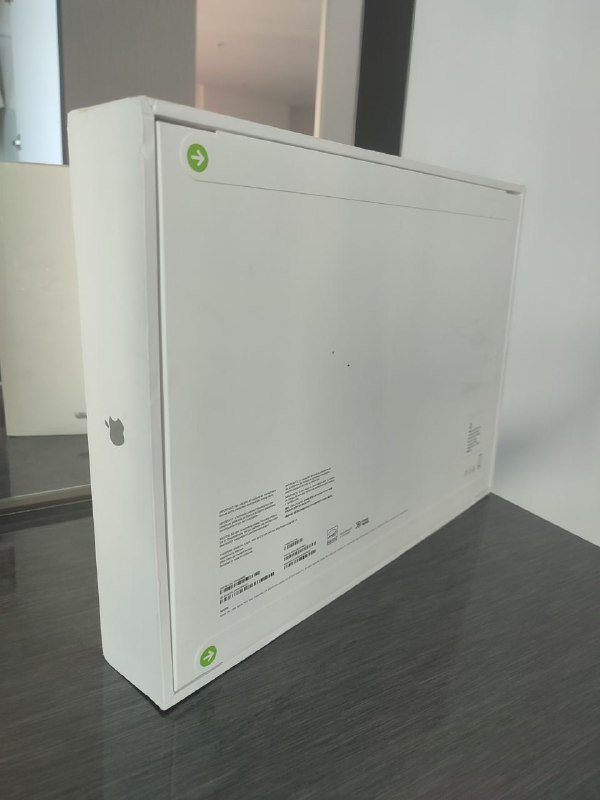 MacBook Air 15" M4, MacBook Pro 16" M4 Pro, MacBook Pro 16" M4 Max 6