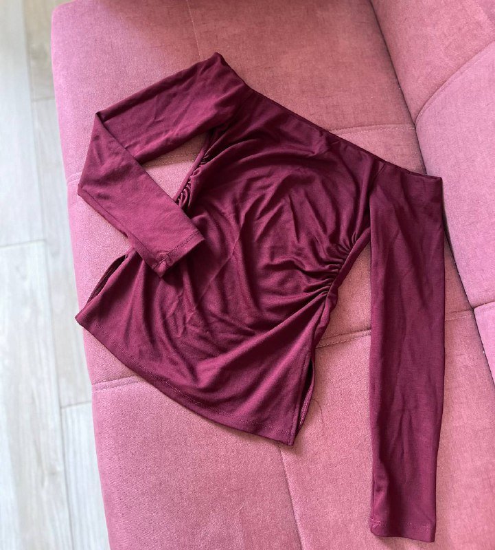 Топ Zara, Джинсы Zara, Майка Zara, Кофта Stradivarius, Сумка New Yorker 5