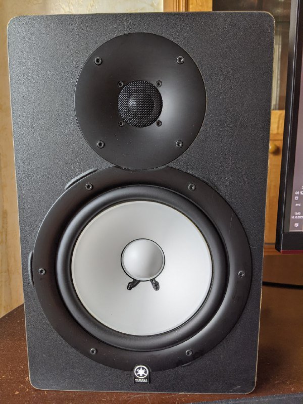 Студийные мониторы Yamaha HS80M 6