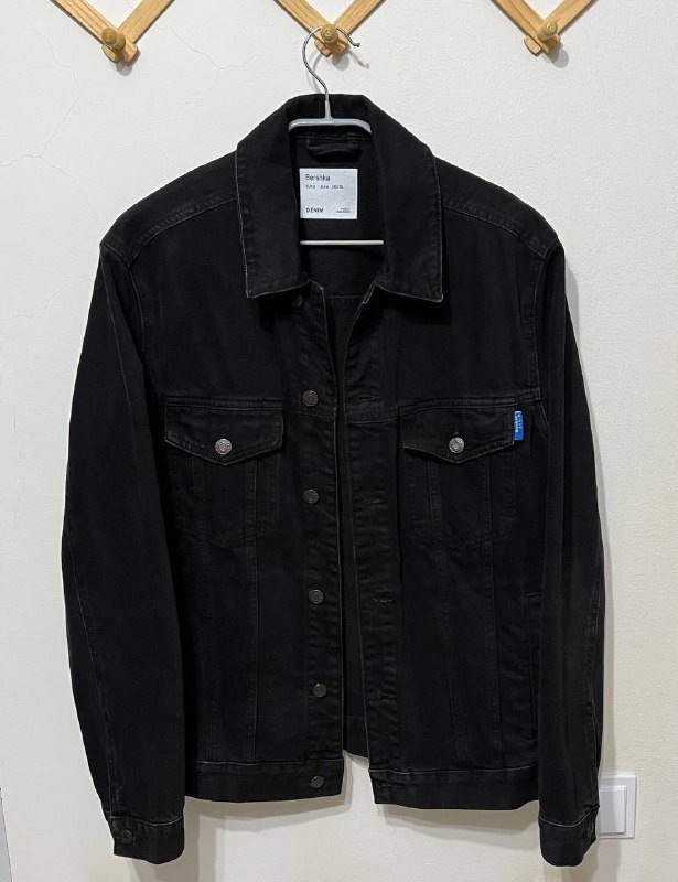 Джинсовая куртка BERSHKA мужская