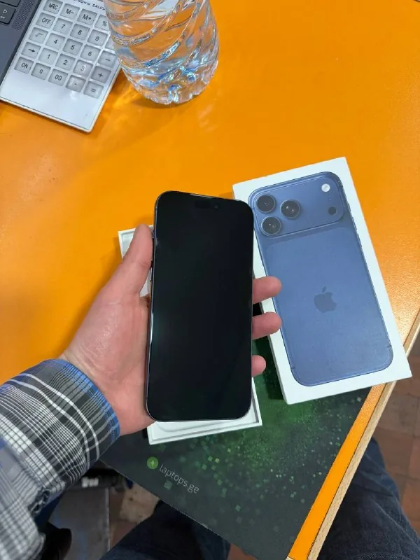 iPhone 17 Pro Max 256 ГБ 5