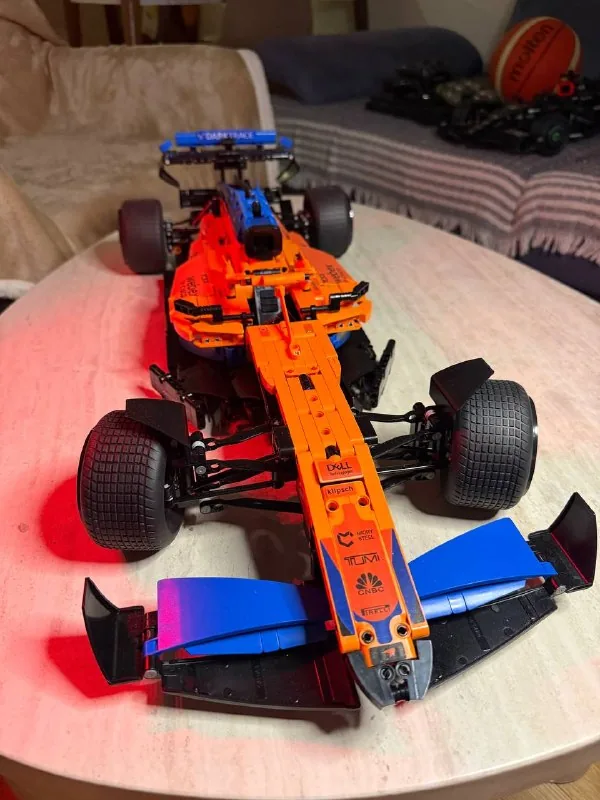 Конструктор F1 McLaren 1