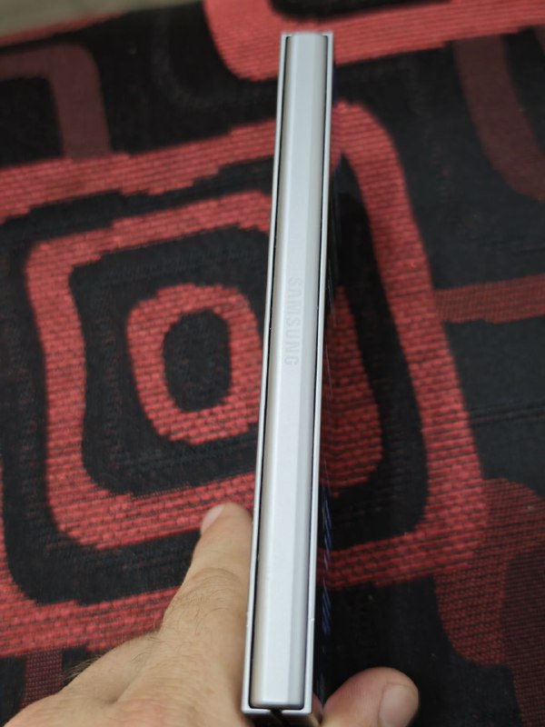 Samsung Galaxy Fold 6 256GB 7