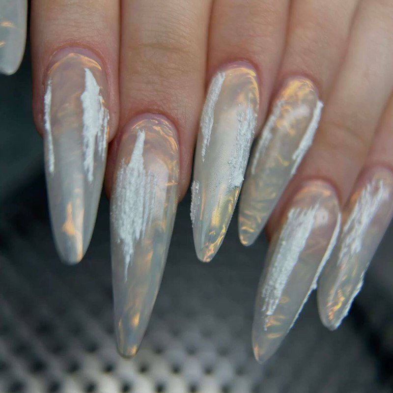 Маникюр с дизайном для съемки видео 2