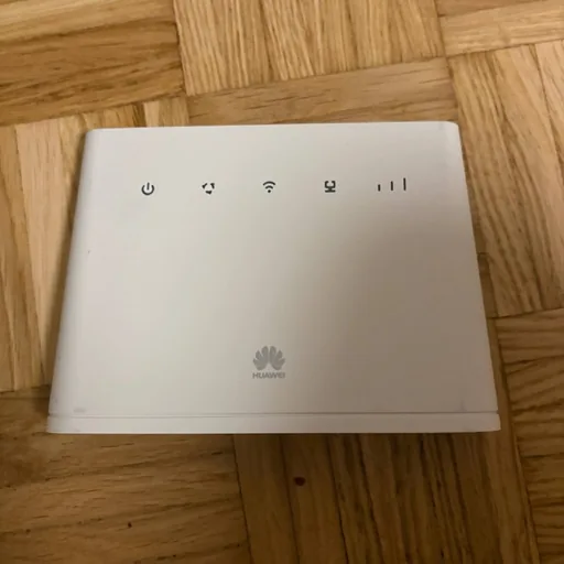 Роутер Huawei B311-221 с поддержкой SIM-карт