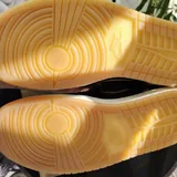 Jordan 1 Mid Metallic Gold 7
