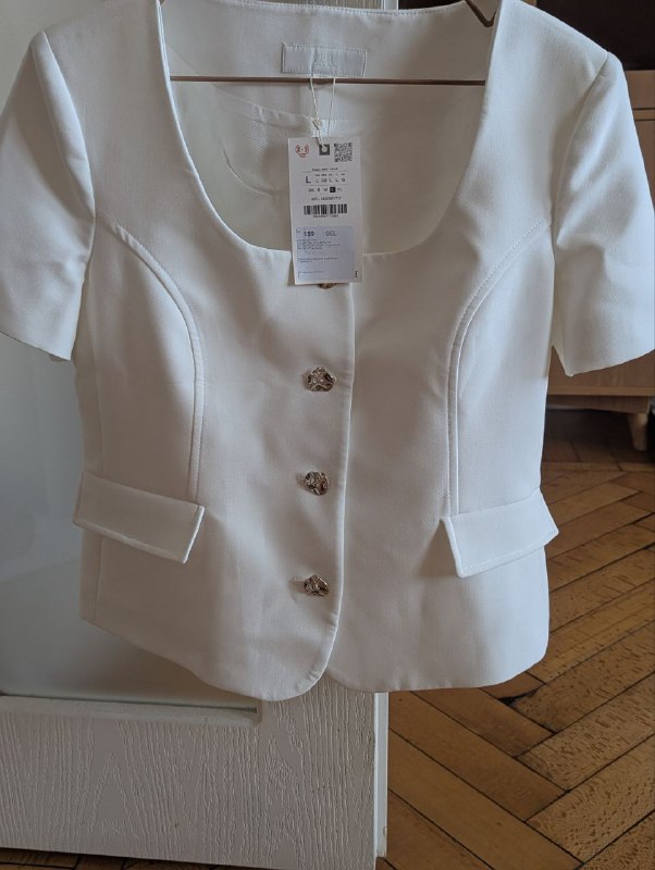 Новый пиджак ZARA белый женский