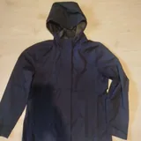Ветровка Uniqlo, спортивные кофты Nike, джинсы Zara, джинсы Mango 1