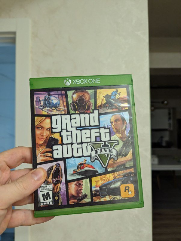 Red Dead Redemption II, Grand Theft Auto V диски для Xbox One