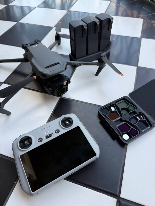 DJI Mavic 3 Pro дрон в идеальном состоянии 2