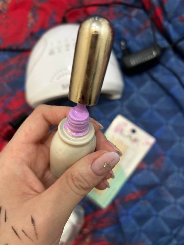 Лампа для маникюра, лаки, топ, база, салфетки для маникюра 3