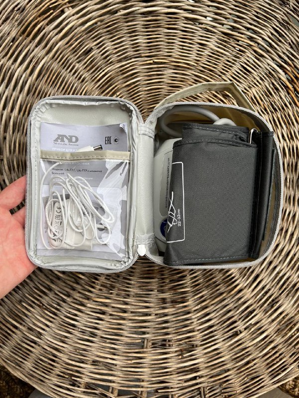 Автоматический тонометр A&D Medical UA-777 2