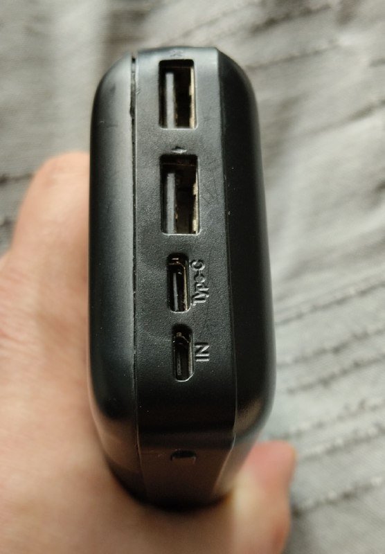 power bank, колонки Genius SP-HF 180, плашка памяти DDR3 8 Гб 2