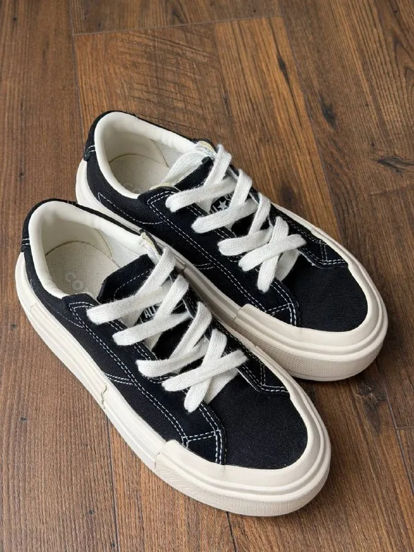 Converse Cruise 1