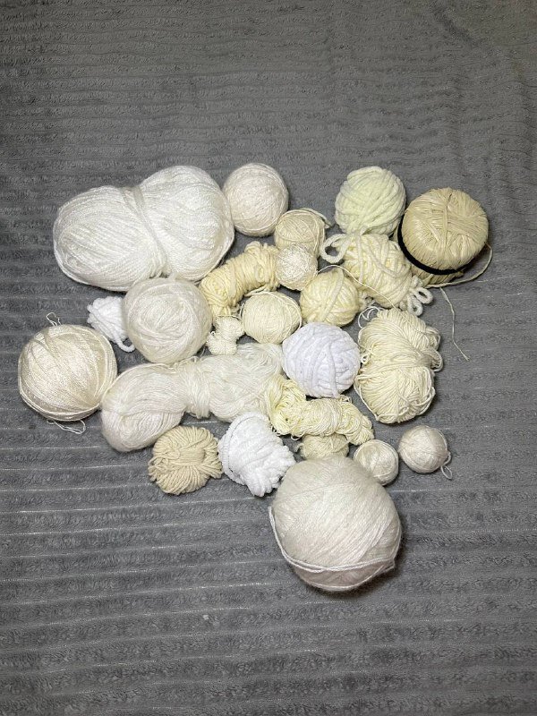 Пряжа фиолетовая, белая, синяя, розовая, зеленая, оранжевая 2