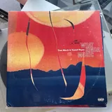 Виниловые пластинки Eric Clapton, Peggy Gou, Tom Misch 5