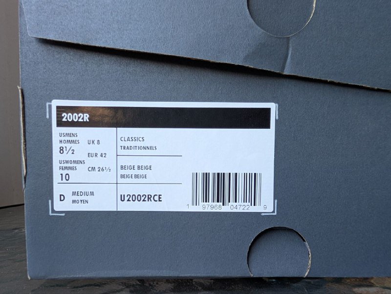 Кроссовки New Balance 2002, размер 42 EU 6