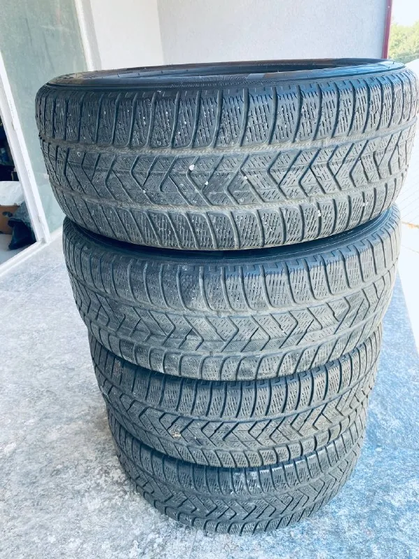 Автошины Pirelli Scorpion Winter 235/60 R18 1