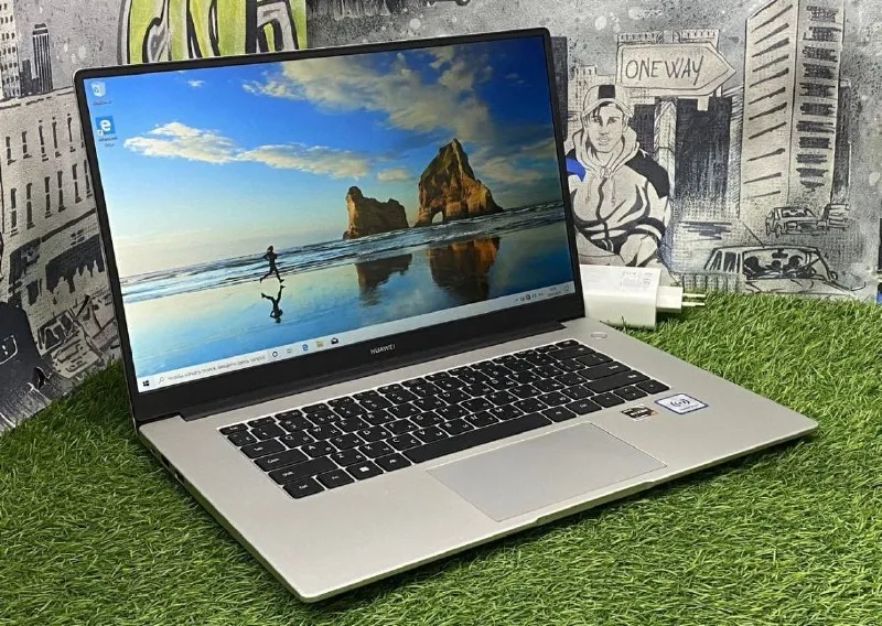 Huawei Matebook 15 Ryzen 7 5700U 16GB 512GB