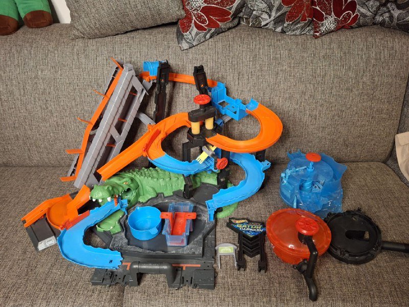 Хот Вилс автомойка с крокодилом