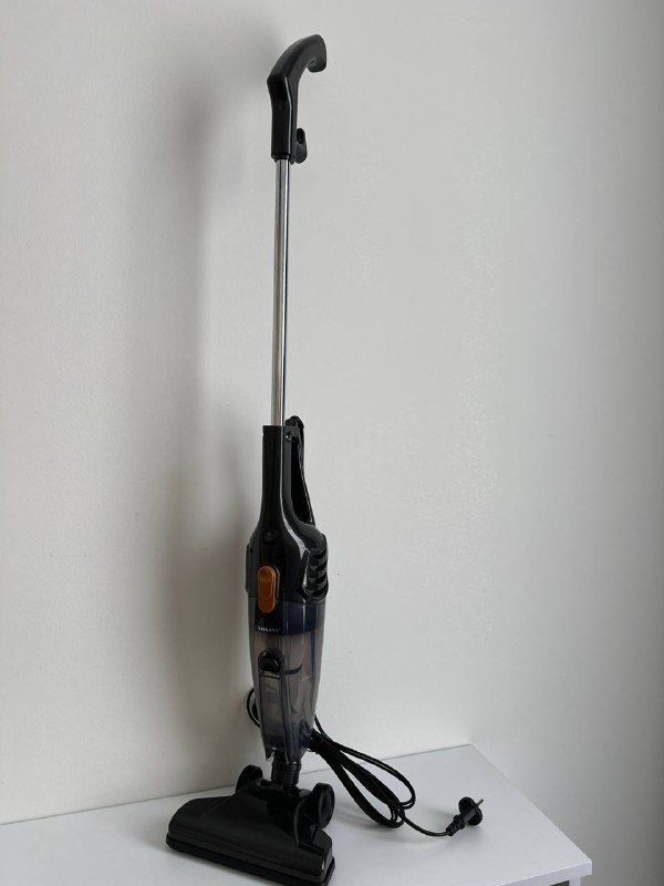 Пылесос на ручке новый