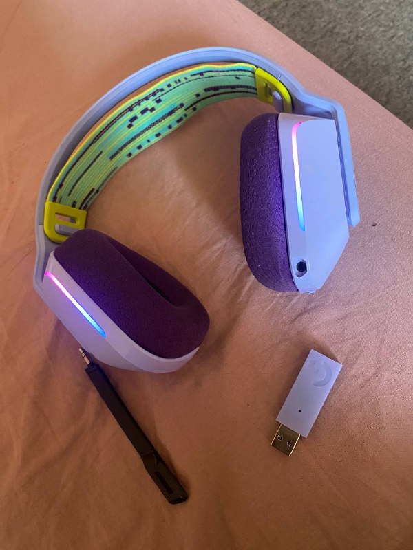 Наушники Logitech G733