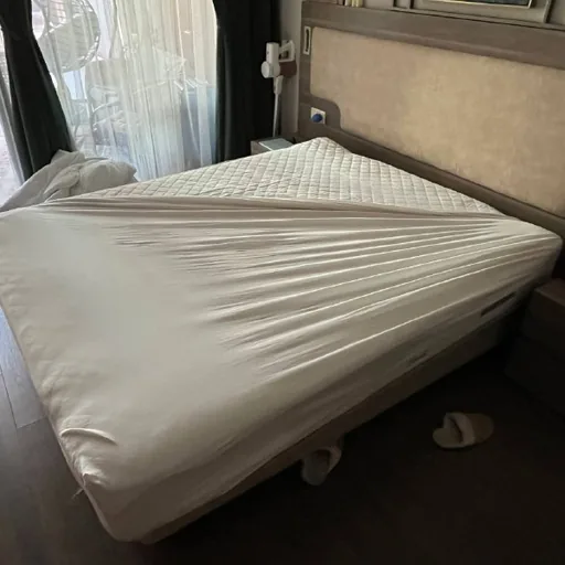 Простыня на резинке
