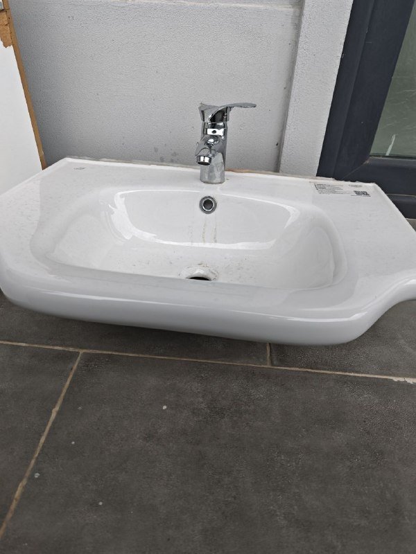 Раковина новая
