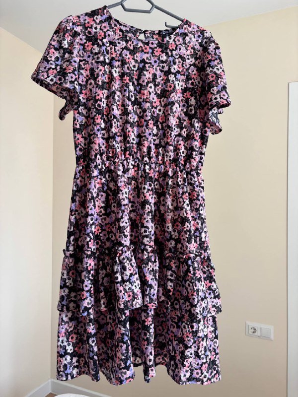 Платье в цветочный принт с рюшами 2