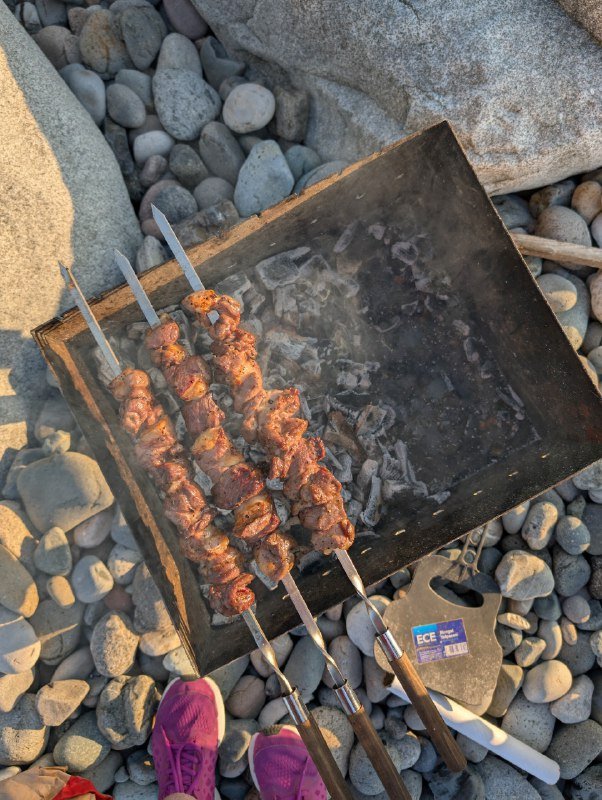 Мангал из толстого металла для шашлыка 3