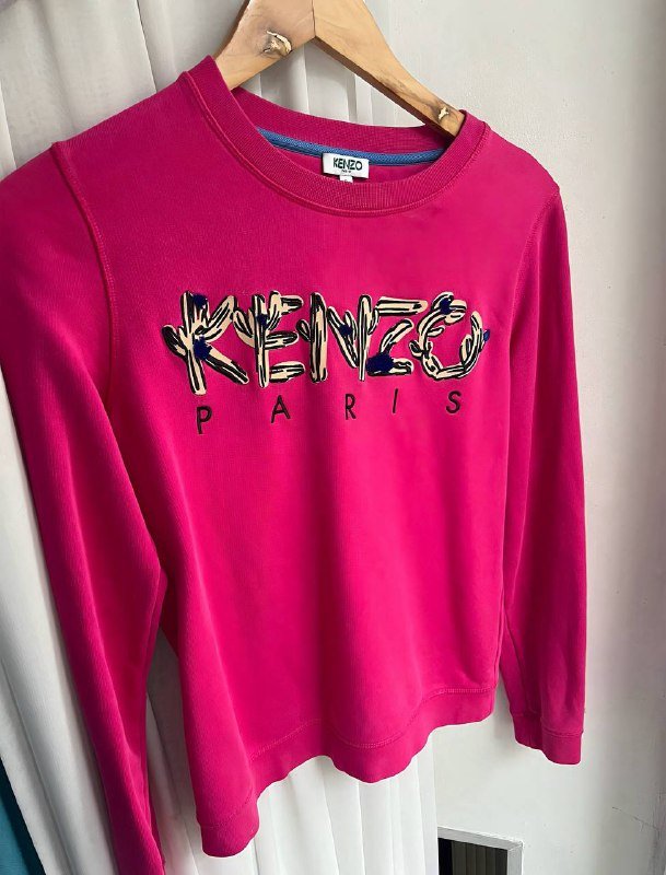 Свитшот Kenzo, рубашка Zara, укороченный свитшот Zara, платье Ostin