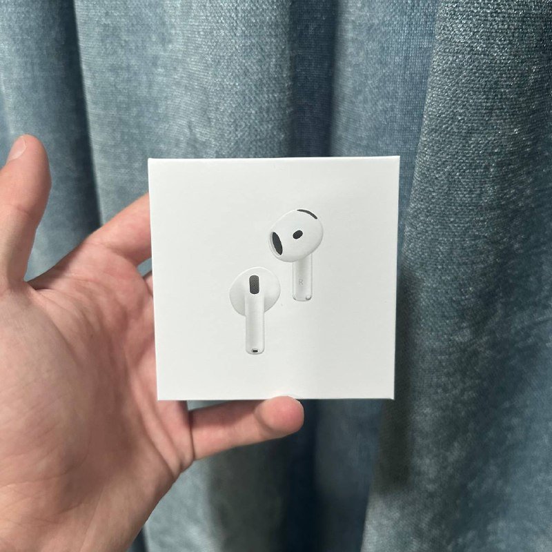 Airpods 4 with Active Noise Cancellation