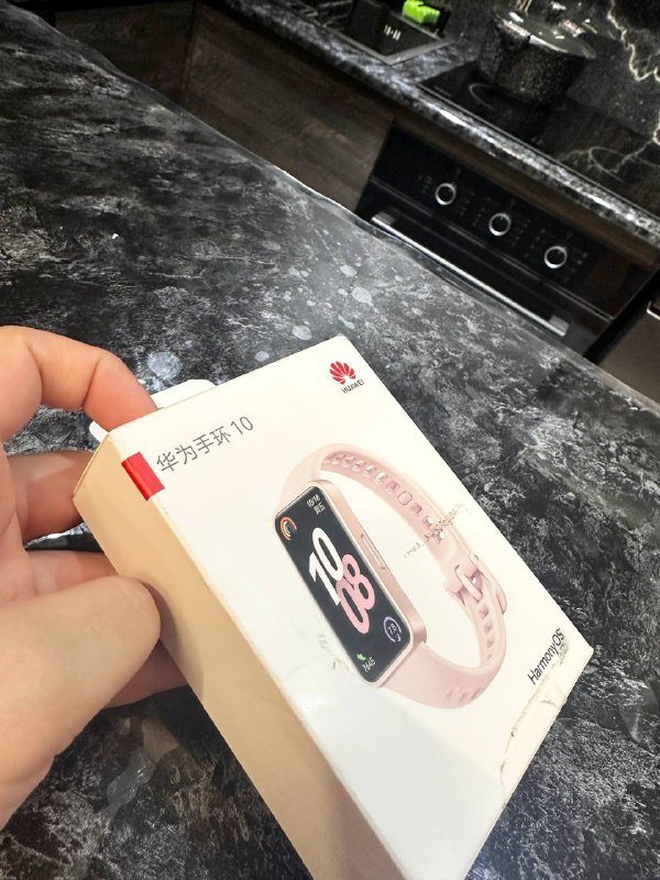 Фитнес трекер Huawei Band 10