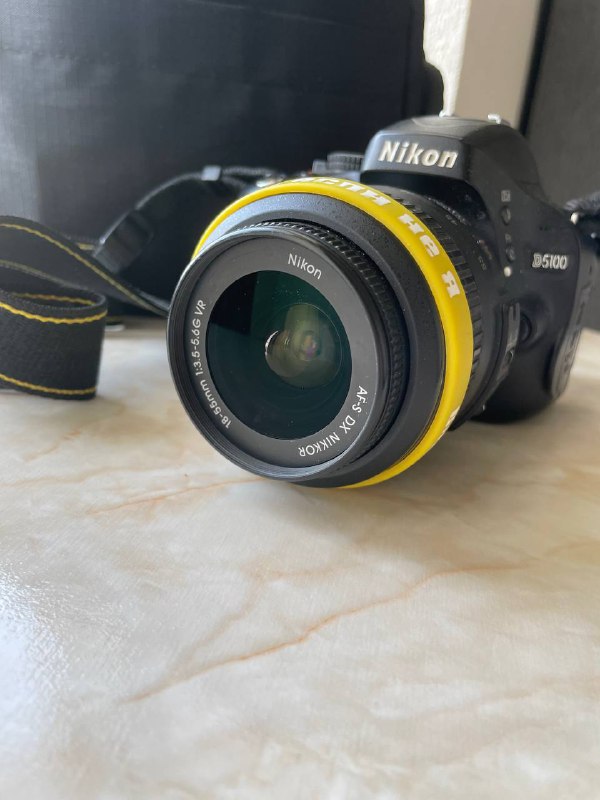 Камера Nikon D5100 с объективом и аксессуарами 2
