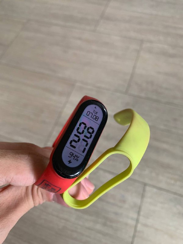 Xiaomi Mi Band 6 с двумя браслетами 3