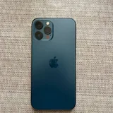iPhone 12 Pro Max, Apple Watch 8 1