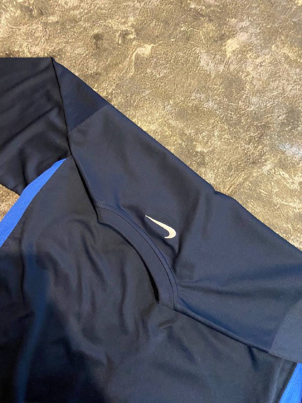 Vintage Nike sport T-shirt 3