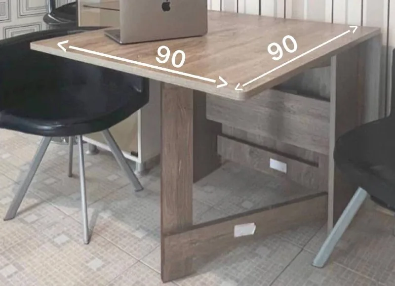 Folding table