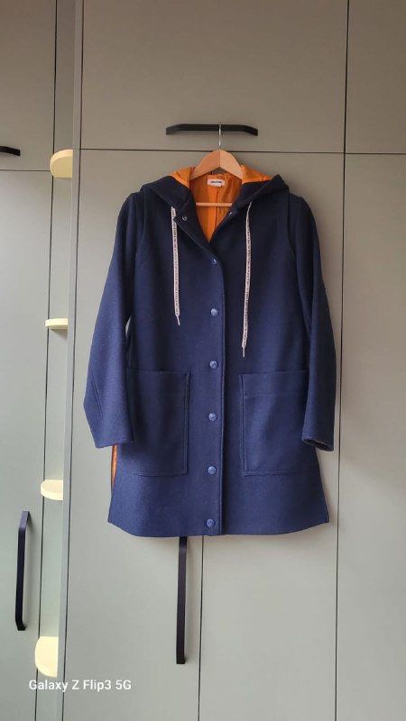 Пальто cop.copine, пальто Vince, тренч Michael Kors, пуховики, куртки, очки бренды 6