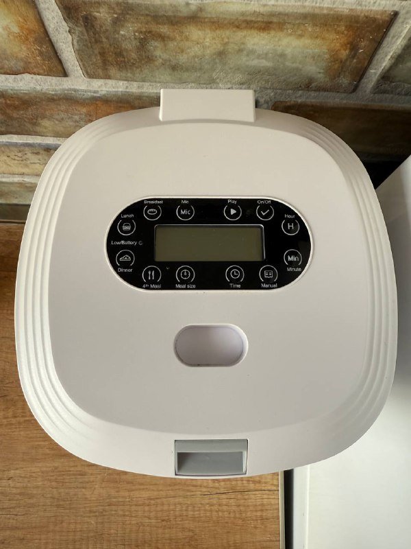 Автоматическая кормушка для животных 2