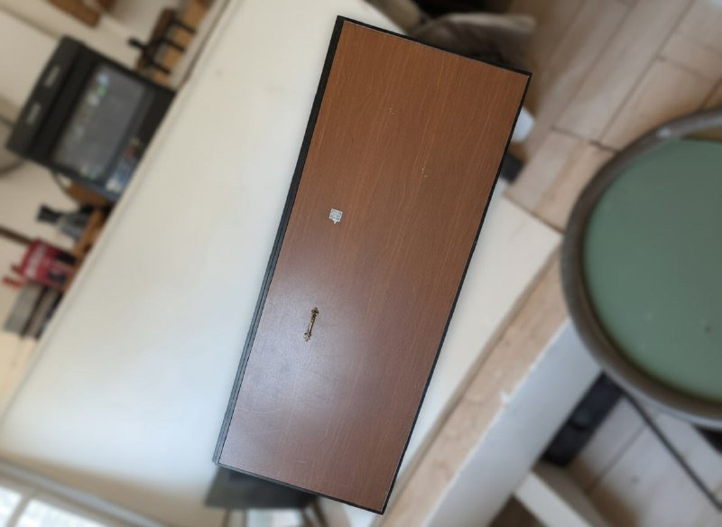 Барные стулья, бочка деревянная, двери, светильники, динамики, баллоны, косилка, электронагреватель 2