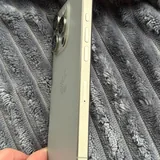 iPhone 15 Pro 128GB, iPhone 13 128GB 2